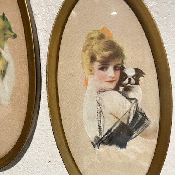 Pair of "Elegant‎ Ladies" Clipped Image Art in Oval Frames Vintage 1950's - Picture 4 of 10